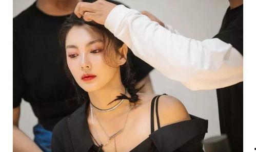 吃瓜最美的女人,探寻吃瓜最美的女人风采